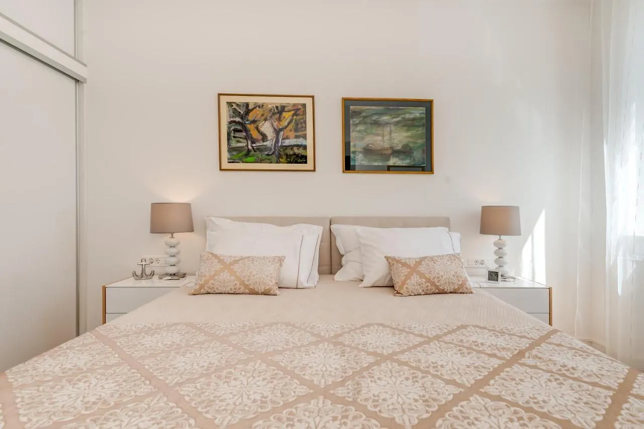 Villa Corona Split Apartman
